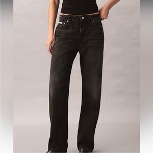 NWOT Calvin Klein 90s Straight Jeans in Black Fog — Size 24